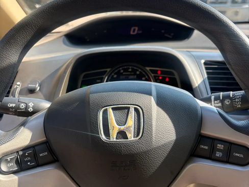Used 2006 Honda Civic Hybrid Sedan image 16
