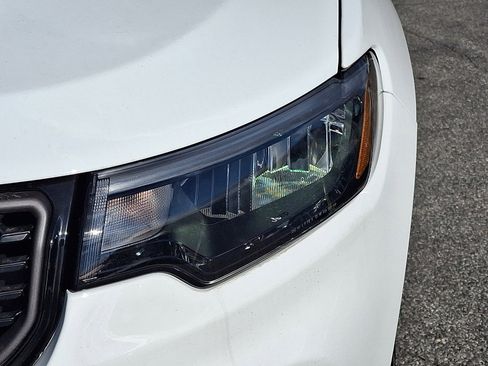 New 2026 Jeep Compass Limited image 9