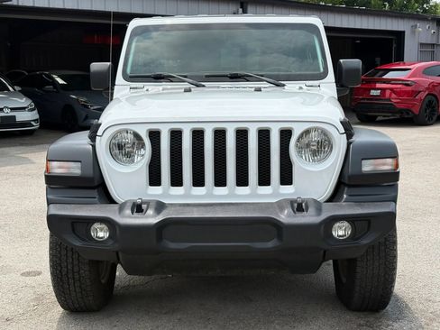 Used 2020 Jeep Wrangler Sport AWD/4WD image 2