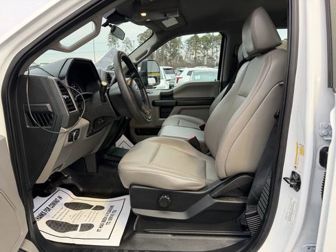 Used 2021 Ford F250 XL w/ Power Equipment Group image 5
