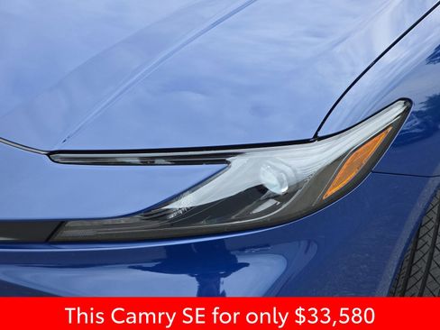 Used 2026 Toyota Camry SE FWD image 36