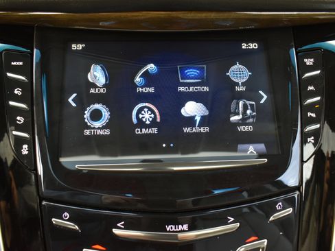 Used 2020 Cadillac Escalade ESV Premium Luxury image 20