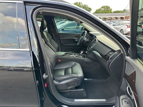 Used 2017 Volvo XC90 T6 Momentum w/ Vision Package AWD/4WD image 28