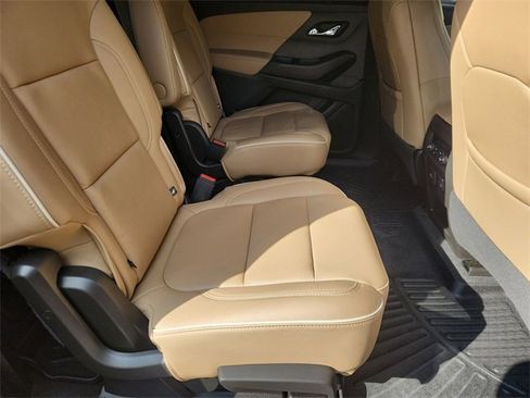 Certified 2023 Chevrolet Traverse Premier image 27