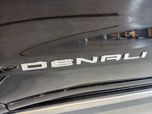 Used 2022 GMC Sierra 1500 Denali Ultimate image 12