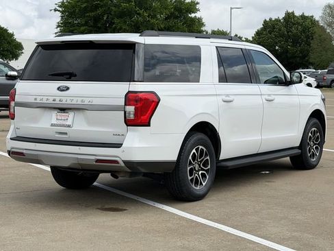 Used 2024 Ford Expedition Max XLT image 4