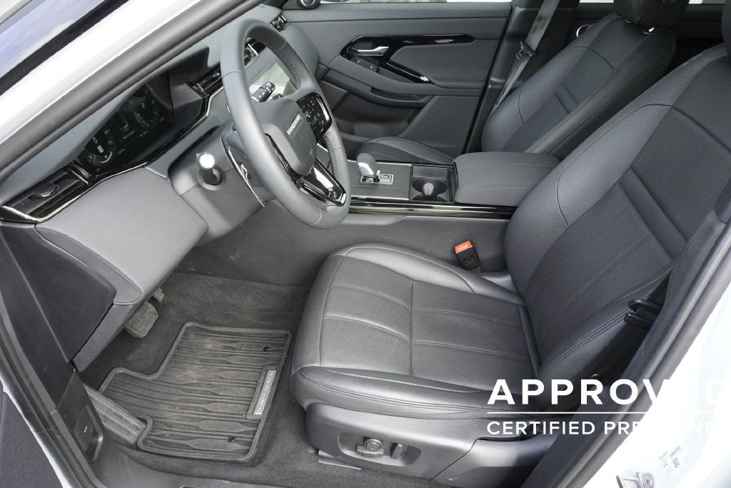 Used 2026 Land Rover Range Rover Evoque S AWD/4WD image 19