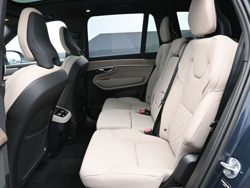 New 2026 Volvo XC90 B6 Plus w/ Protection Package Premier image 9