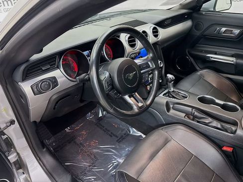 Used 2020 Ford Mustang Premium RWD image 9