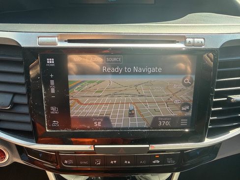 Used 2017 Honda Accord EX-L image 15