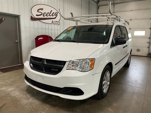 Used 2015 RAM C/V Tradesman FWD image 2