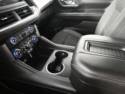 Used 2022 GMC Yukon SLE AWD/4WD image 34