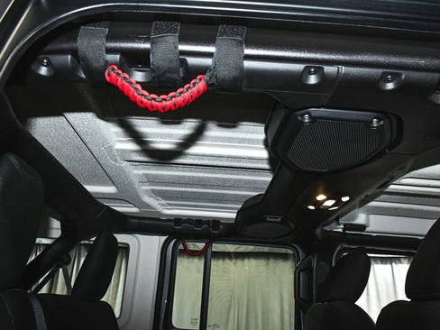 Used 2019 Jeep Wrangler Unlimited Sport S image 41