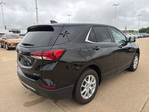 Used 2024 Chevrolet Equinox LT AWD/4WD image 3