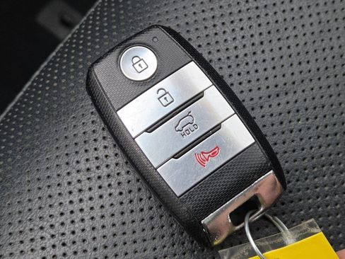 Used 2020 Kia Sorento SX AWD/4WD image 37