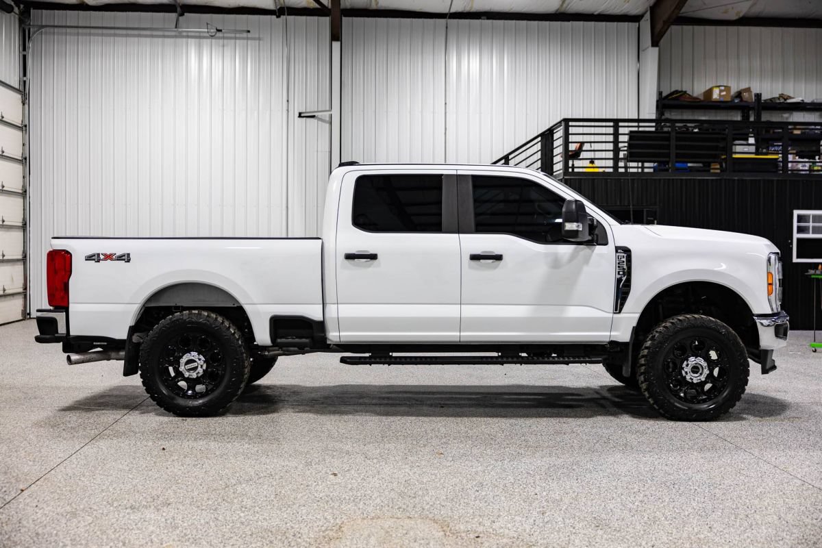 Used 2026 Ford F250 XL w/ XL Chrome Package AWD/4WD image 2