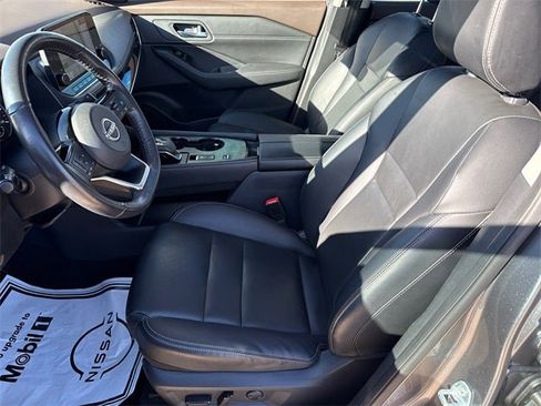 Certified 2023 Nissan Rogue SL w/ SL Premium Package image 19