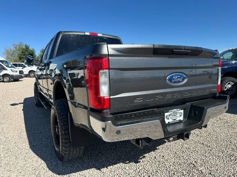Used 2018 Ford F250 XLT w/ XLT Value Package AWD/4WD image 11
