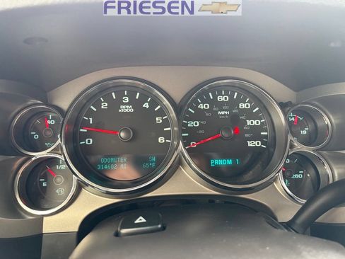 Used 2014 GMC Sierra 2500 SLE w/ SLE Preferred Package AWD/4WD image 12