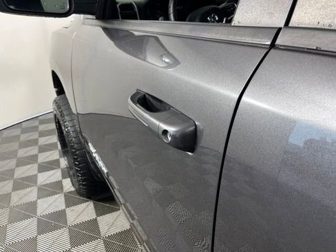 Used 2019 RAM 1500 Big Horn image 13