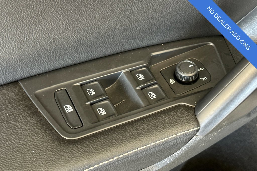 Used 2022 Volkswagen Tiguan S FWD image 12