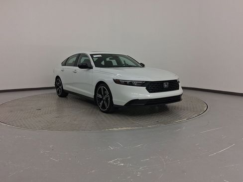 Used 2023 Honda Accord Sport image 7