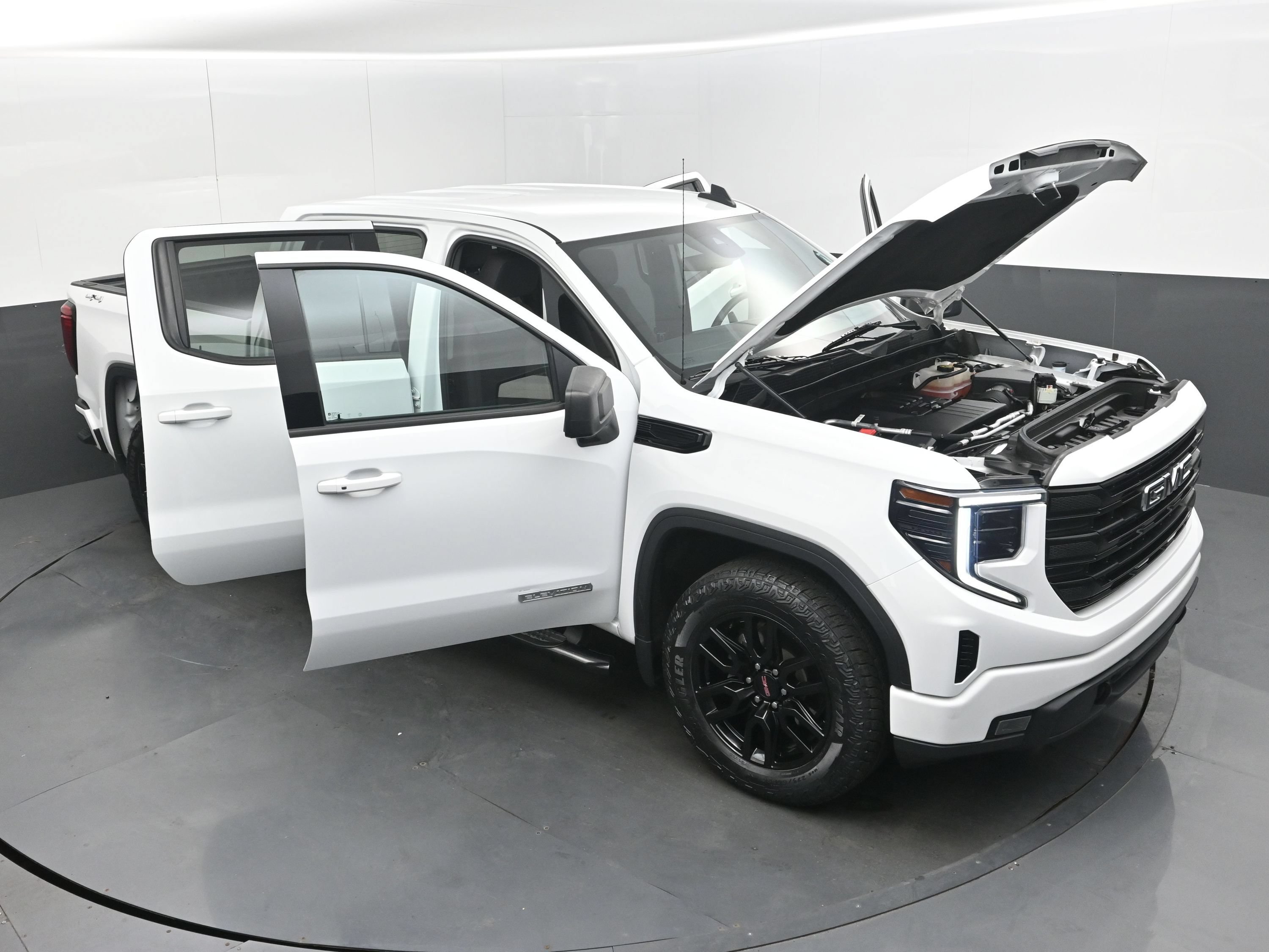 Used 2023 GMC Sierra 1500 Elevation AWD/4WD image 35