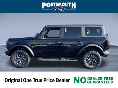 New 2025 Ford Bronco Badlands image 2