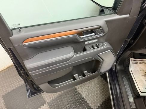 Certified 2025 GMC Sierra 1500 Denali w/ Denali Reserve Package image 17