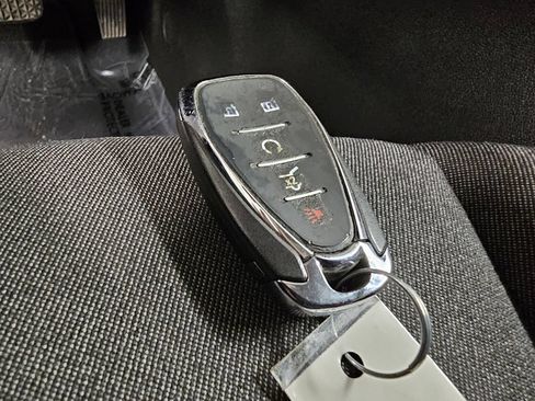 Used 2018 Chevrolet Equinox LT FWD image 33