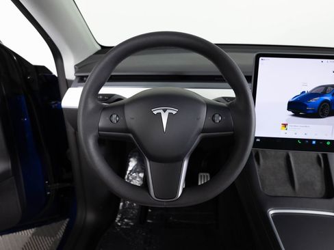Used 2022 Tesla Model Y Performance image 31
