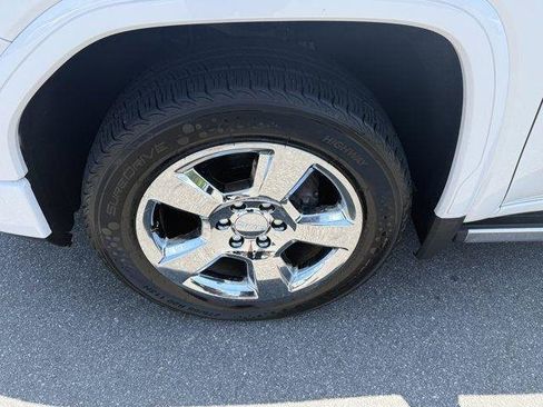 Used 2019 GMC Sierra 1500 Denali w/ Denali Ultimate Package AWD/4WD image 12