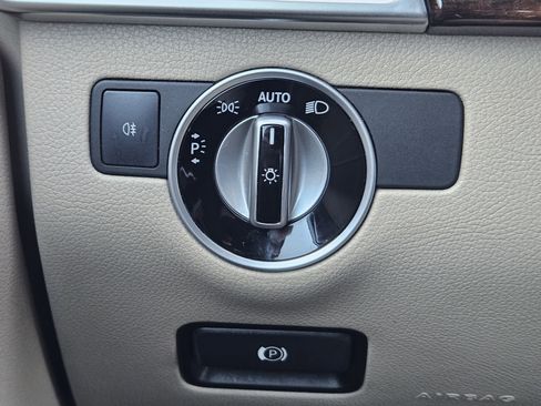 Used 2014 Mercedes-Benz ML 350 ML350 4MATIC image 21