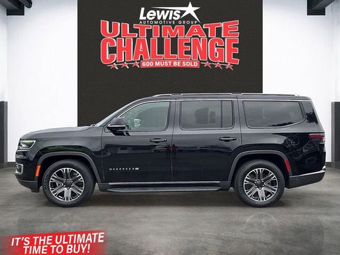 Used 2022 Jeep Wagoneer Series III w/ Convenience Group I image 2