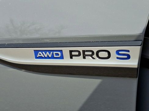 Used 2023 Volkswagen ID.4 Pro S image 30