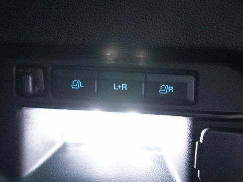 Used 2025 Ford Explorer ST w/ Sun And Sound Package AWD/4WD image 38