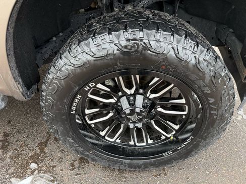 Used 2019 Ford F150 Lariat image 10