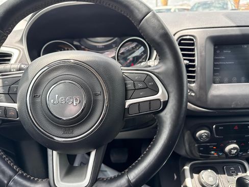 Used 2018 Jeep Compass Latitude w/ Popular Equipment Group AWD/4WD image 22