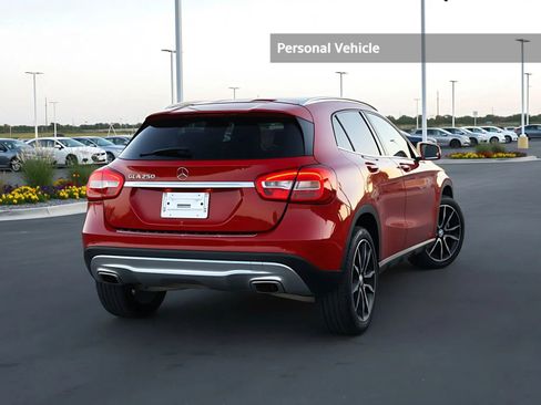 Used 2017 Mercedes-Benz GLA 250 GLA 250 Sport Utility 4D image 6