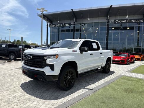 Used 2026 Chevrolet Silverado 1500 LT Trail Boss w/ LT Trail Boss Premium Package AWD/4WD image 2