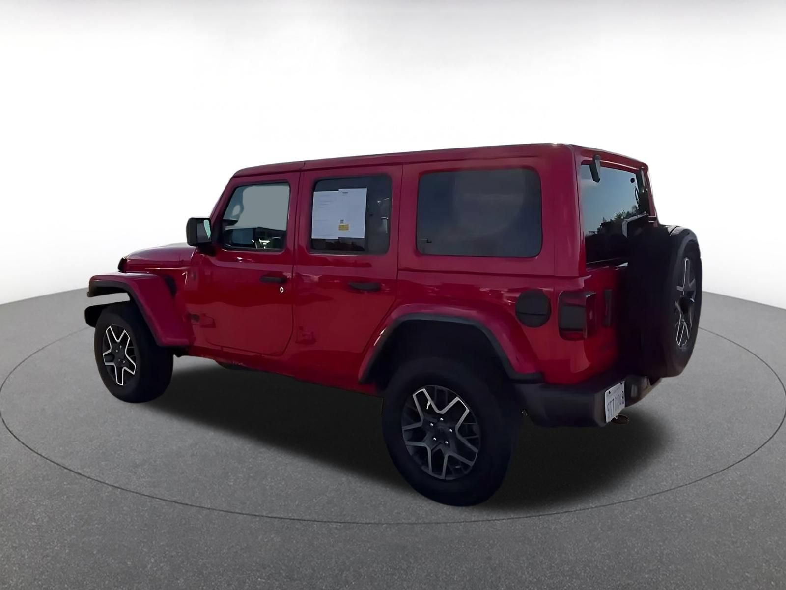 Used 2025 Jeep Wrangler Unlimited Sahara AWD/4WD image 9