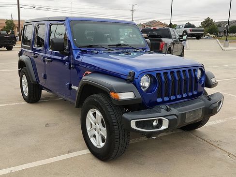Used 2019 Jeep Wrangler Unlimited Sport S AWD/4WD image 4