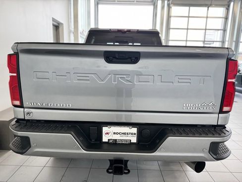 Used 2024 Chevrolet Silverado 3500 High Country w/ High Country Premium Package image 43