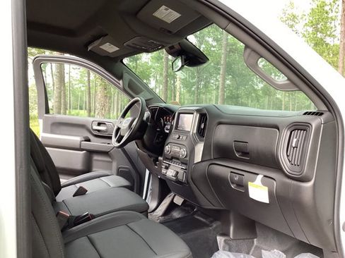 New 2025 GMC Sierra 2500 Pro w/ Convenience Package image 19