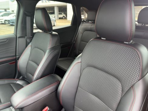 Used 2026 Ford Escape ST-Line Elite w/ Equipment Group 501A AWD/4WD image 27
