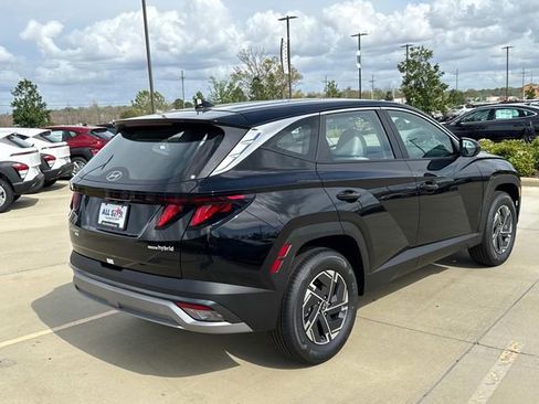 New 2026 Hyundai Tucson Blue SE image 10