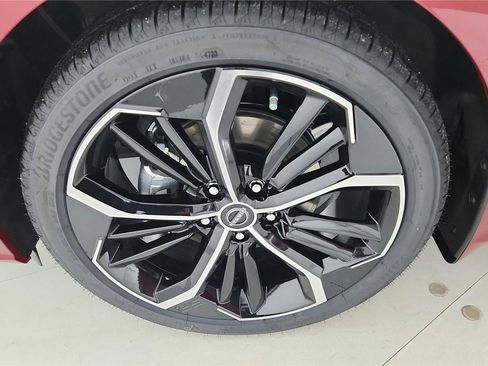 Used 2024 Nissan Altima 2.5 SR FWD image 21