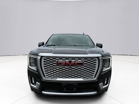 Used 2024 GMC Yukon XL Denali w/ Advanced Technology Package image 22