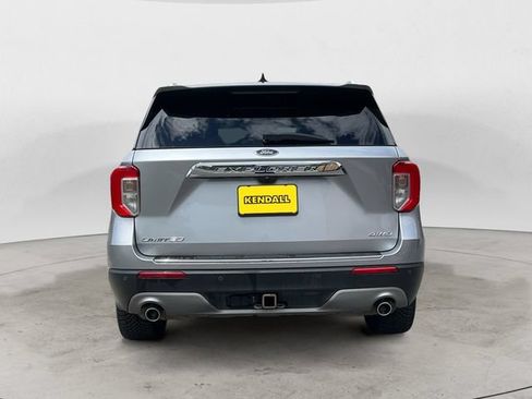 Used 2022 Ford Explorer Limited w/ Equipment Group 301A AWD/4WD image 4