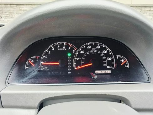 Used 2005 Toyota Camry LE image 15